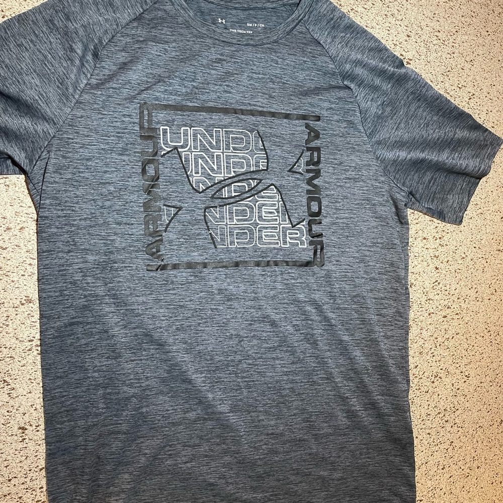 Men’s T-Shirt. Great condition.